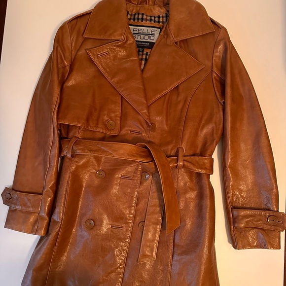 Genuine Leather Trench Coat. Fully lined with Plaid Patterned Fabric. Size XS - Picture 2 of 13